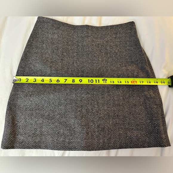 Theory gray Mini Skirt Size 4 wool blend skirt grey skirt - Picture 8 of 10